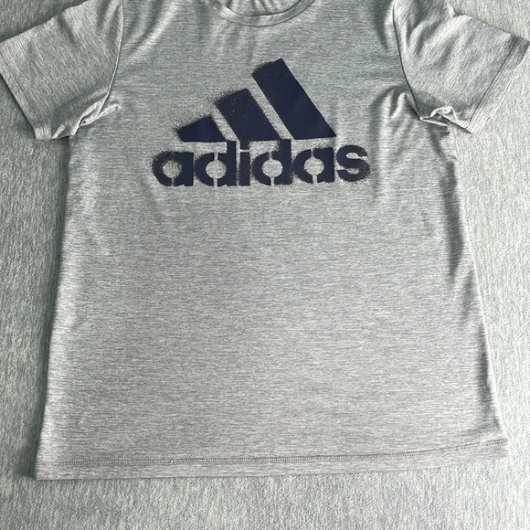 Adidas Men's Gray T-Shirt - Picture 2 of 6